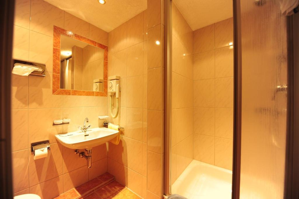 Hotel Toni Galtuer Room photo