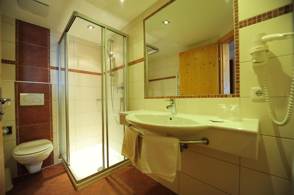 Hotel Toni Galtuer Room photo